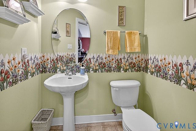 8132 Timberlake Ln, Mechanicsville, VA 23116