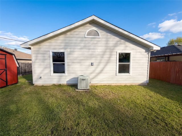 3464 Pinebrook Drive, Dallas, TX 75241