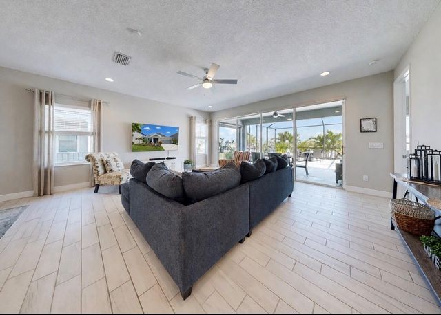 6364 ROADSTEAD COURT, Apollo Beach, FL 33572