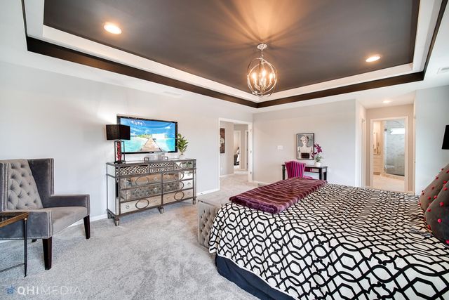 25 Levanno Drive, Crown Point, IN 46307