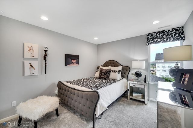 25 Levanno Drive, Crown Point, IN 46307