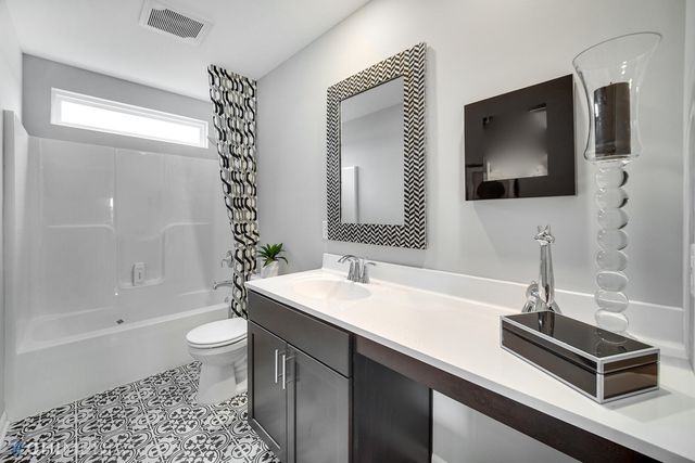 25 Levanno Drive, Crown Point, IN 46307