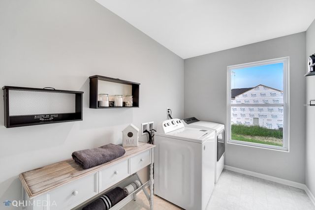 25 Levanno Drive, Crown Point, IN 46307