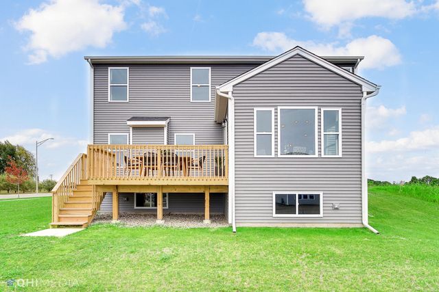 25 Levanno Drive, Crown Point, IN 46307