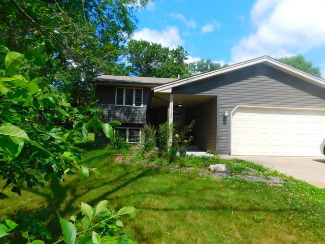 12132 Jefferson Street NE, Blaine, MN 55434