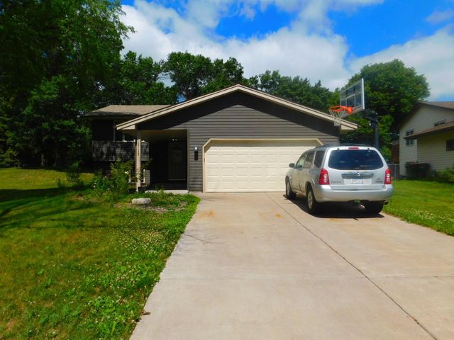 12132 Jefferson Street NE, Blaine, MN 55434