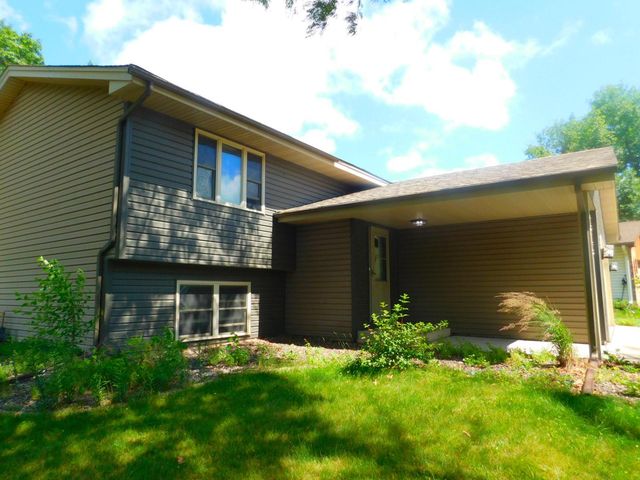 12132 Jefferson Street NE, Blaine, MN 55434