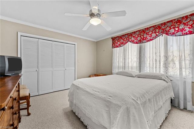 1101 Gatehouse Road, High Point, NC 27262