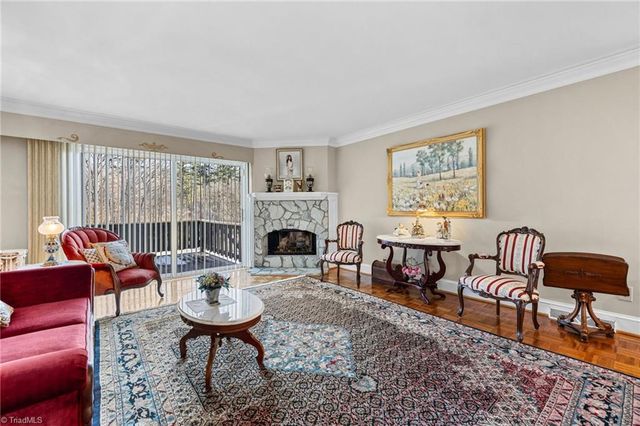 1101 Gatehouse Road, High Point, NC 27262