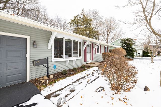 130 Marble Drive, Greece, NY 14615