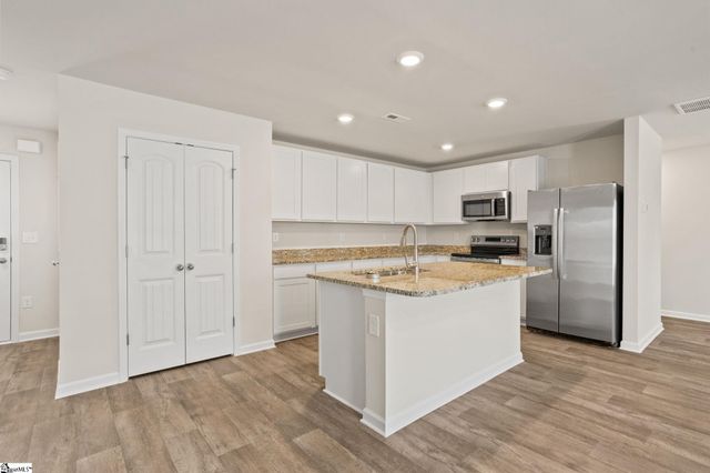 217 Green Pasture Road, Fountain Inn, SC 29644