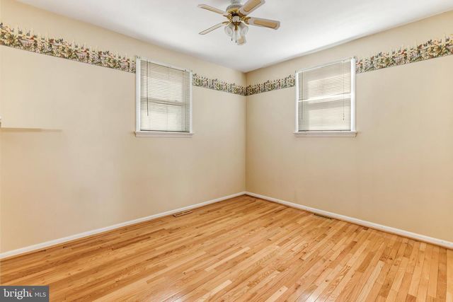 37 HARMONY RD, Gibbstown, NJ 08027