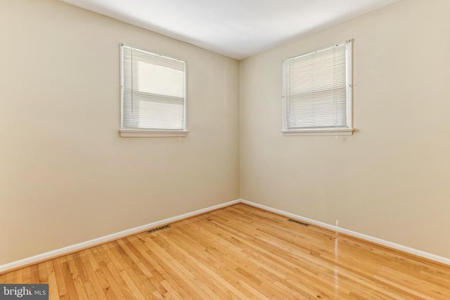 37 HARMONY RD, Gibbstown, NJ 08027