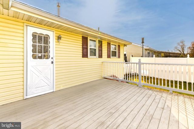 37 HARMONY RD, Gibbstown, NJ 08027