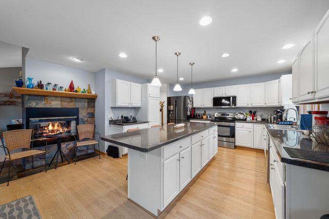 403 Fair Oaks DRIVE, Williams Bay, WI 53191