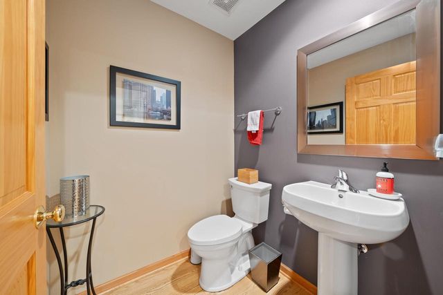 403 Fair Oaks DRIVE, Williams Bay, WI 53191