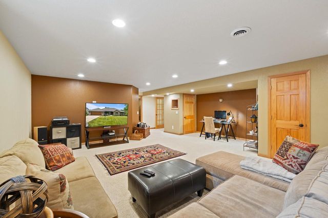 403 Fair Oaks DRIVE, Williams Bay, WI 53191