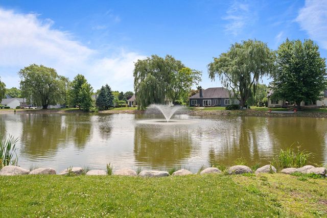 403 Fair Oaks DRIVE, Williams Bay, WI 53191