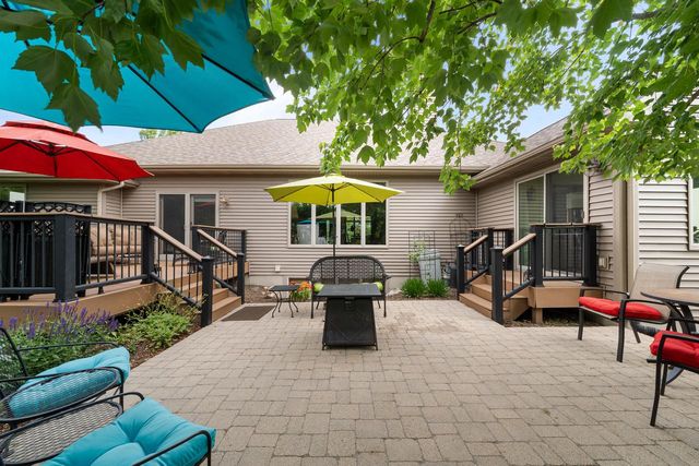 403 Fair Oaks DRIVE, Williams Bay, WI 53191