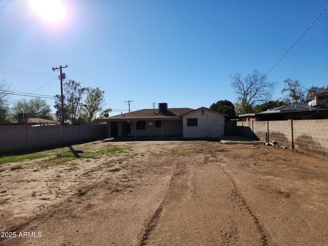 2130 W WELDON Avenue, Phoenix, AZ 85015