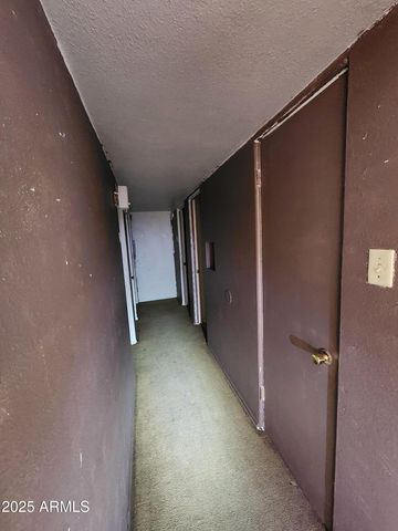 2130 W WELDON Avenue, Phoenix, AZ 85015