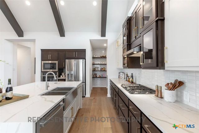 8601 Peafowl Street, Austin, TX 78744