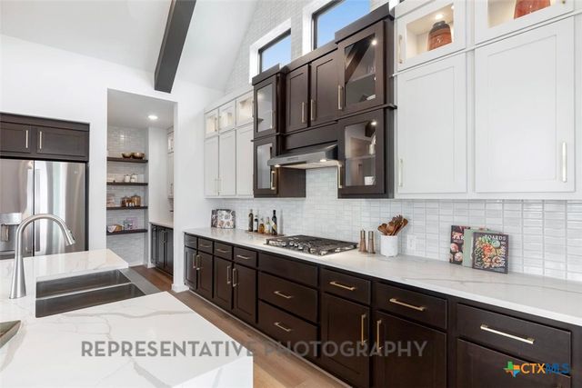8601 Peafowl Street, Austin, TX 78744