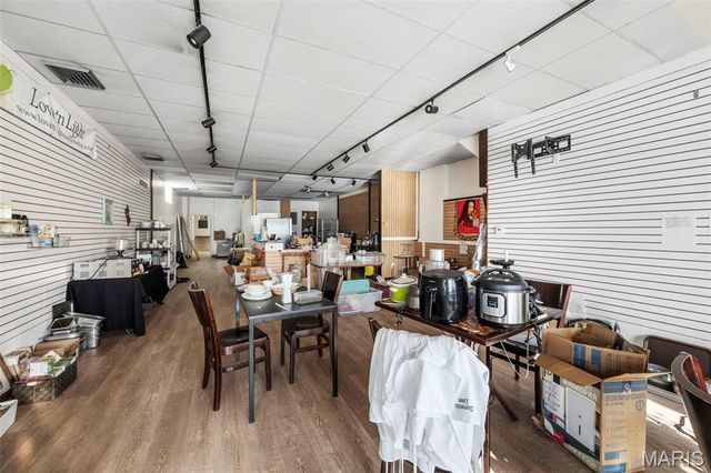 1325 Hampton Avenue, St Louis, MO 63139