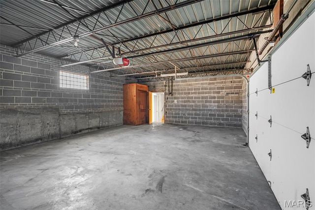 1325 Hampton Avenue, St Louis, MO 63139