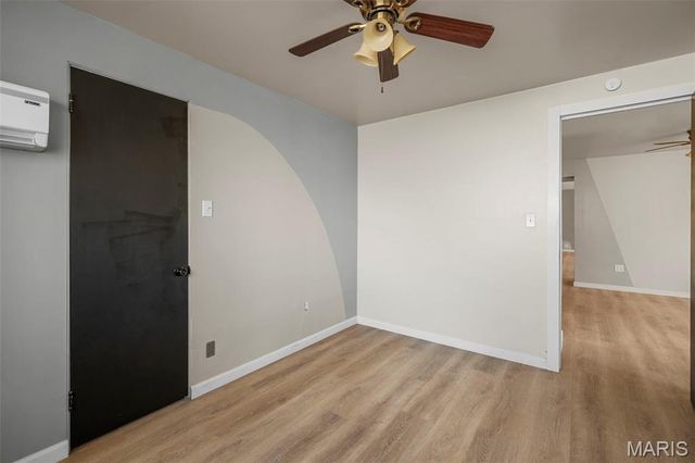 1325 Hampton Avenue, St Louis, MO 63139