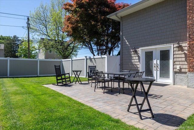 2 Prose Street, Hicksville, NY 11801