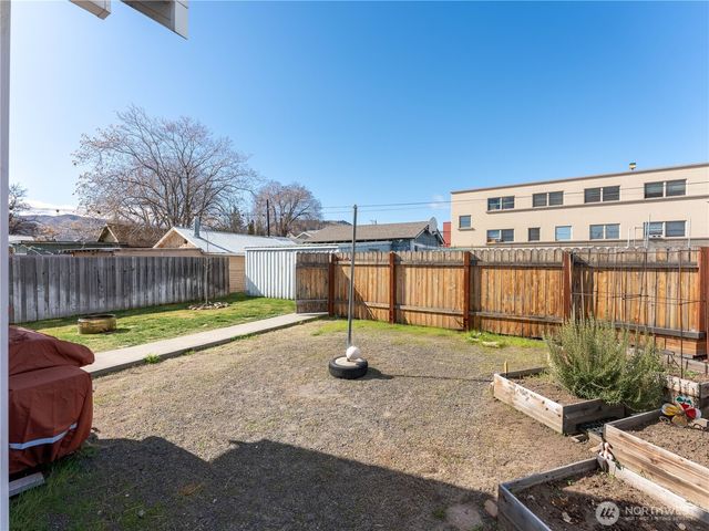 340 Malaga Avenue, Wenatchee, WA 98801