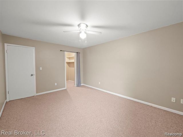 4905 Crooks Road A5, Royal Oak, MI 48073