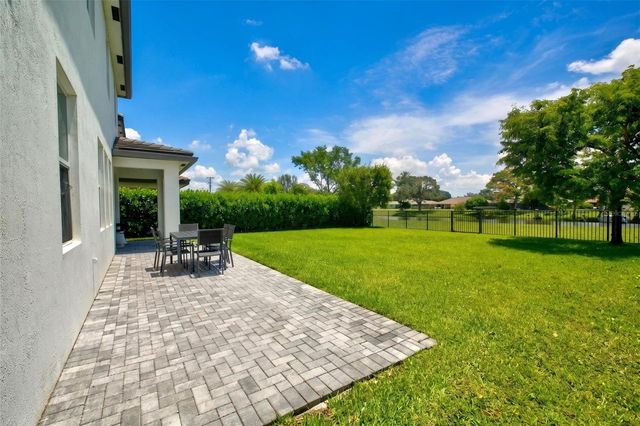 3266 DUNNING DRIVE, Royal Palm Beach, FL 33411
