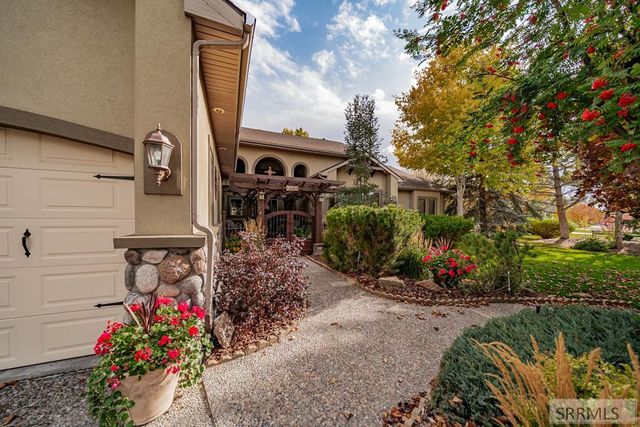 5640 Gleneagles Drive, Idaho Falls, ID 83401