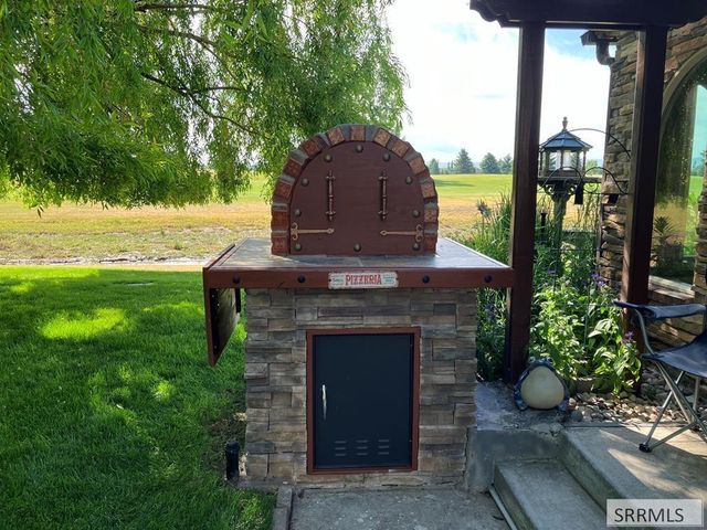 5640 Gleneagles Drive, Idaho Falls, ID 83401