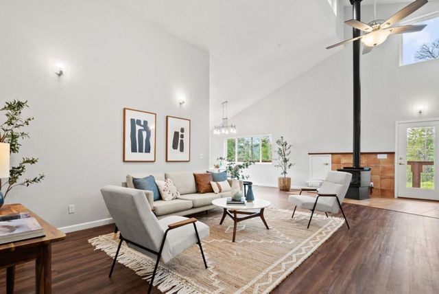 411 Midway Ranch Road, Boulder Creek, CA 95006