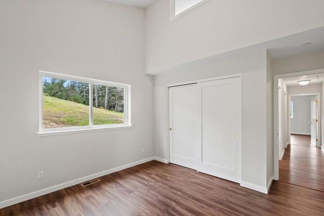 411 Midway Ranch Road, Boulder Creek, CA 95006