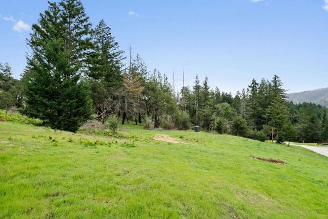 411 Midway Ranch Road, Boulder Creek, CA 95006