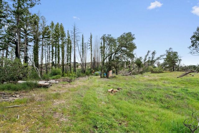 411 Midway Ranch Road, Boulder Creek, CA 95006