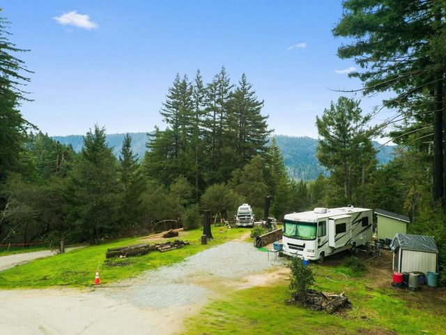 411 Midway Ranch Road, Boulder Creek, CA 95006