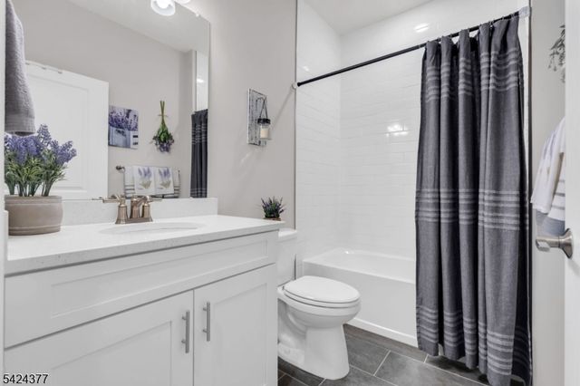 71 Sullivan Road, Raritan Twp., NJ 08822