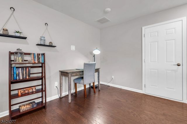 71 Sullivan Road, Raritan Twp., NJ 08822