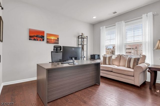 71 Sullivan Road, Raritan Twp., NJ 08822