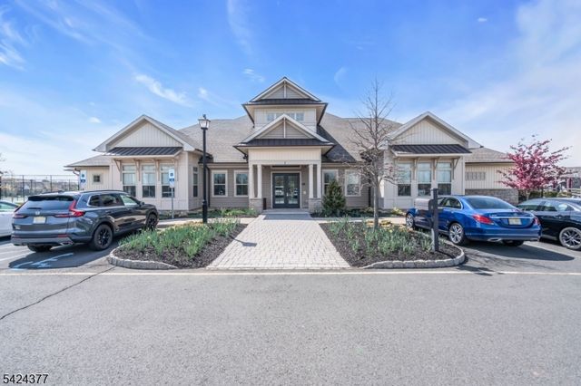 71 Sullivan Road, Raritan Twp., NJ 08822