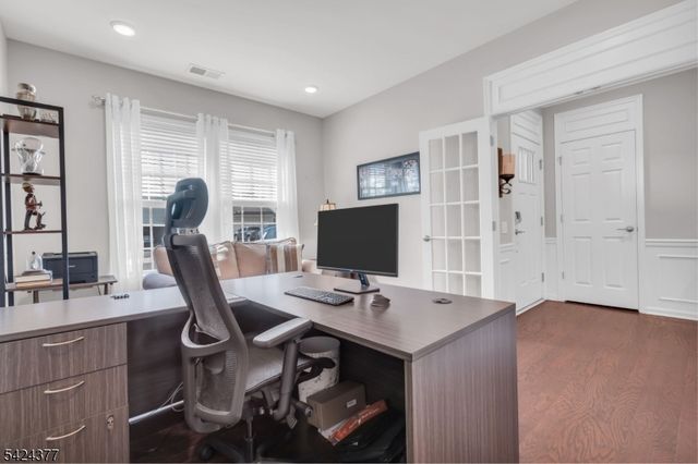 71 Sullivan Road, Raritan Twp., NJ 08822