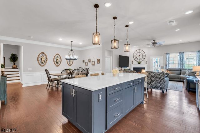 71 Sullivan Road, Raritan Twp., NJ 08822