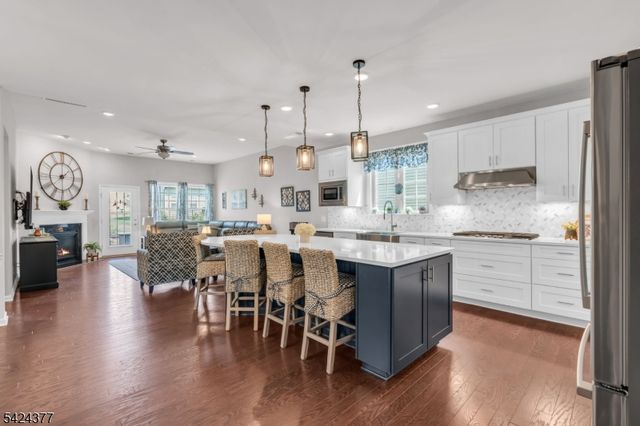 71 Sullivan Road, Raritan Twp., NJ 08822