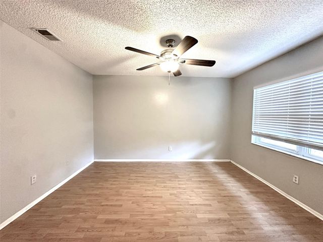 1119 BREEZE DRIVE, Largo, FL 33770