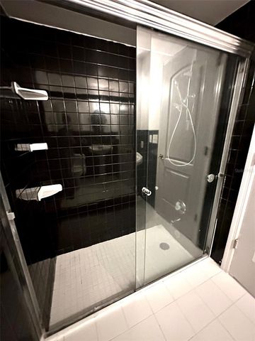 1119 BREEZE DRIVE, Largo, FL 33770